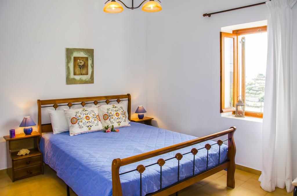 פלאקה Palaios Rooms חדר תמונה